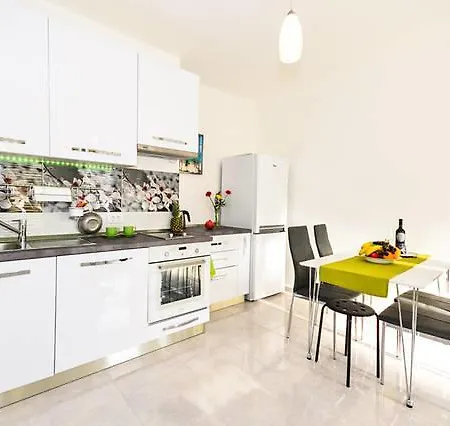 Arna Appartement *